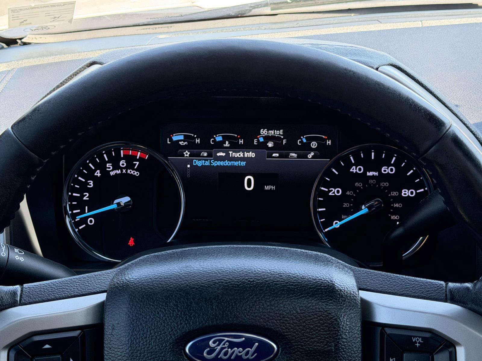Used 2022 Ford F250 Lariat w/ Black Appearance Package AWD/4WD image 19