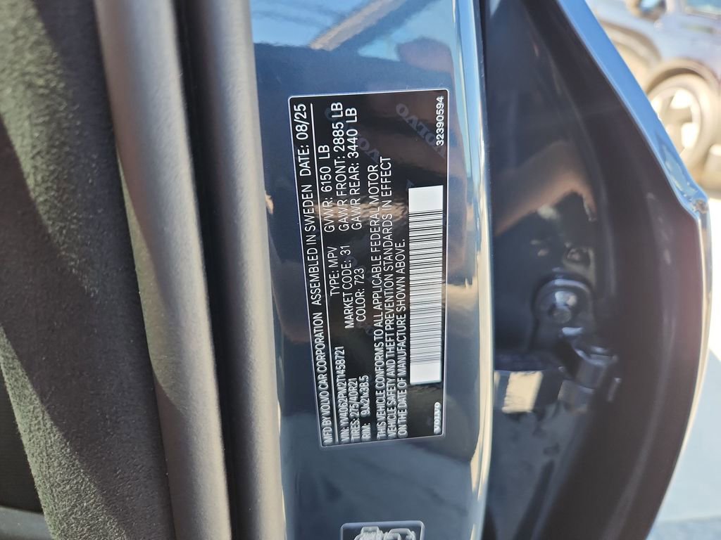 New 2026 Volvo XC90 B6 Ultra w/ Lounge Package image 18