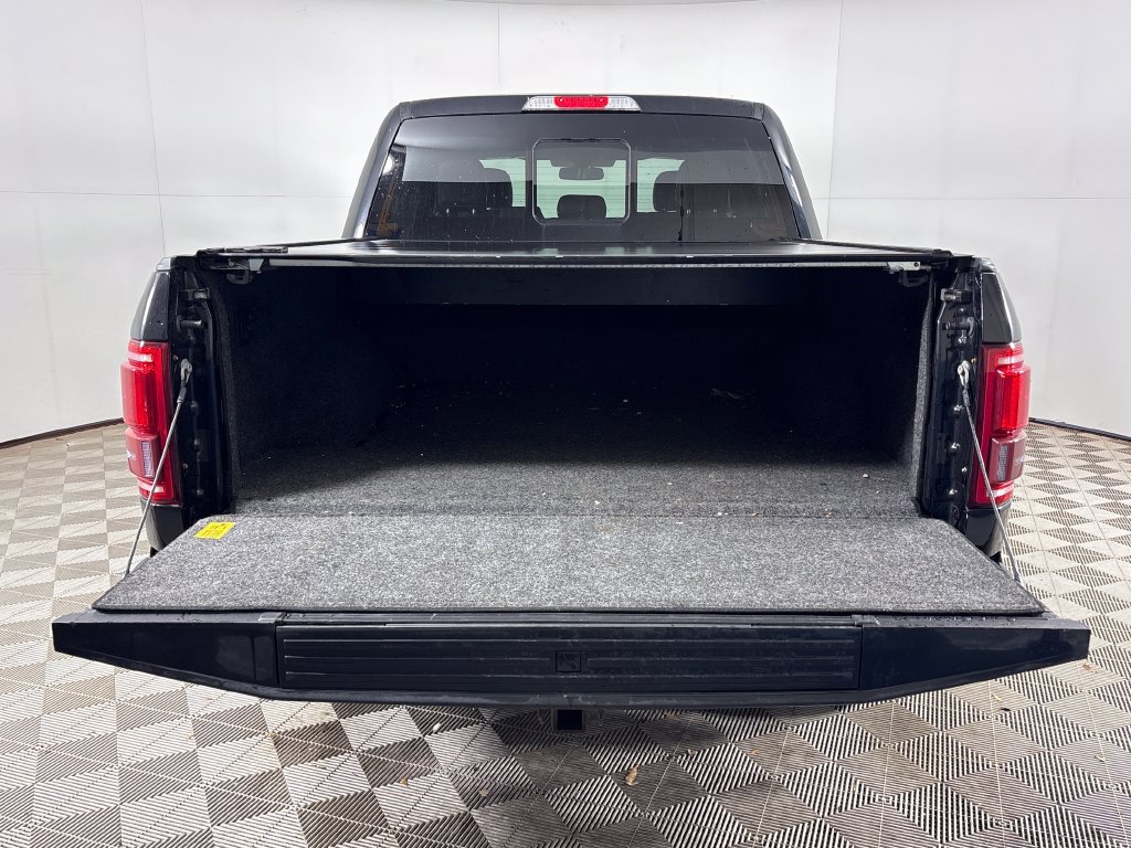 Used 2016 Ford F150 Platinum w/ Equipment Group 701A Luxury AWD/4WD image 11