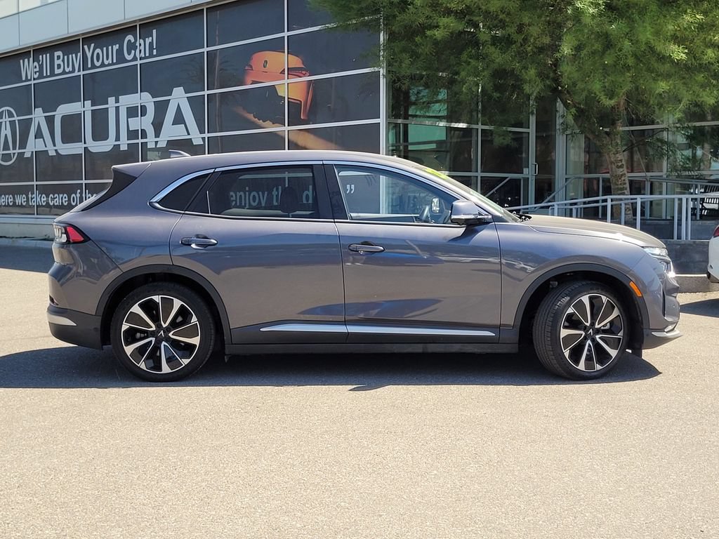 Used 2023 VinFast VF 8 Plus AWD/4WD image 5
