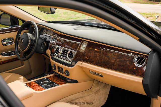 Used 2014 Rolls-Royce Ghost image 80