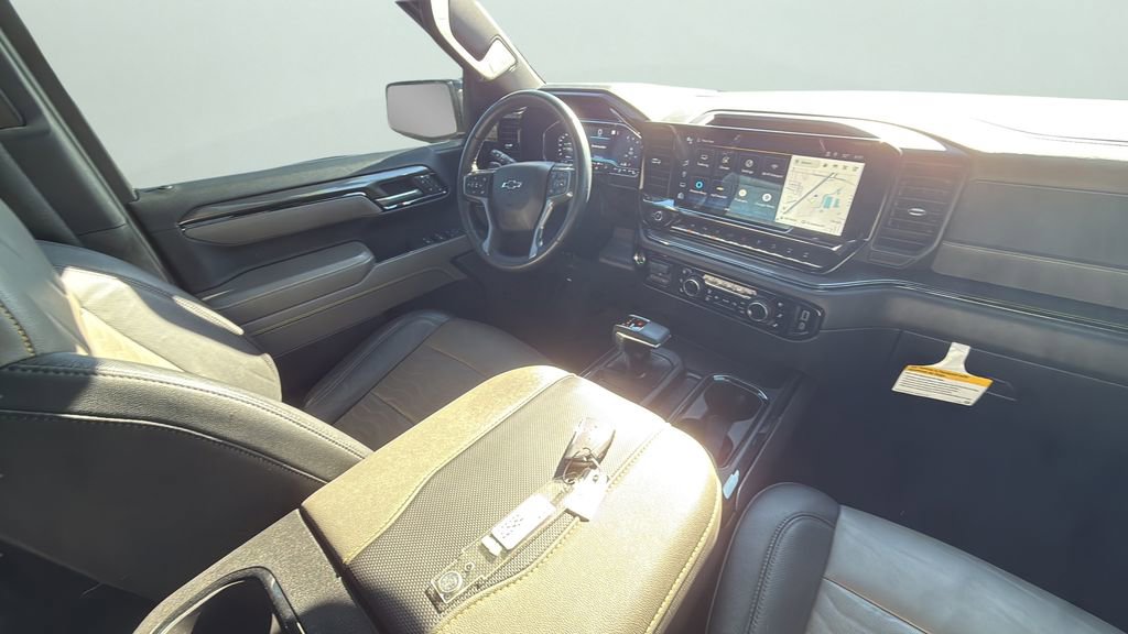 Used 2023 Chevrolet Silverado 1500 ZR2 image 22