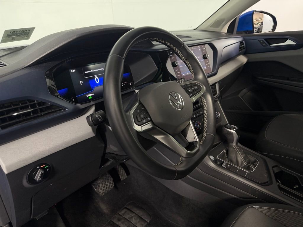 Used 2022 Volkswagen Taos SE w/ Panoramic Sunroof Package FWD image 20