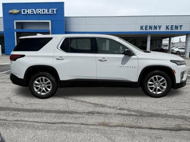 Certified 2023 Chevrolet Traverse LS FWD image 3