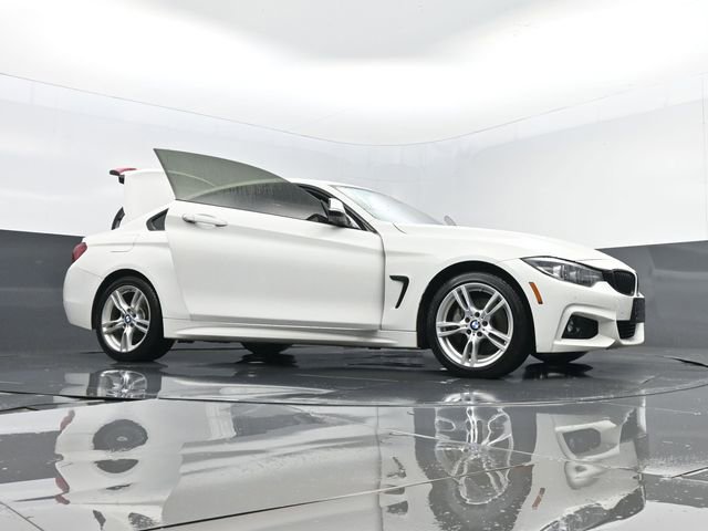 Used 2020 BMW 430i xDrive Coupe w/ M Sport Package AWD/4WD image 33