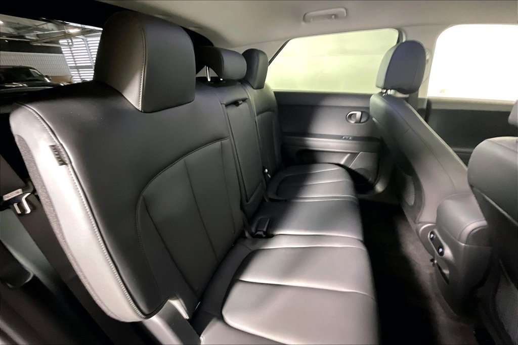 Used 2025 Hyundai Ioniq 5 SEL RWD image 26