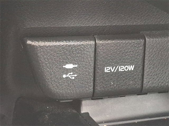 Used 2018 Toyota Camry SE w/ Moonroof Package image 19