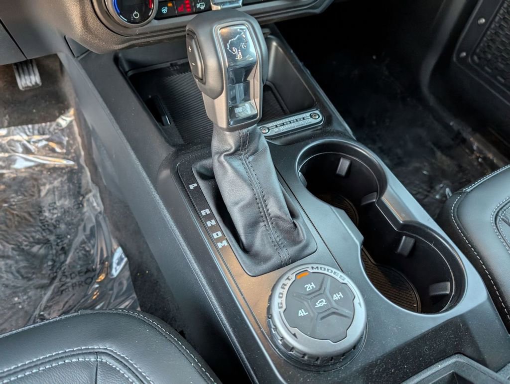 New 2025 Ford Bronco Outer Banks image 24