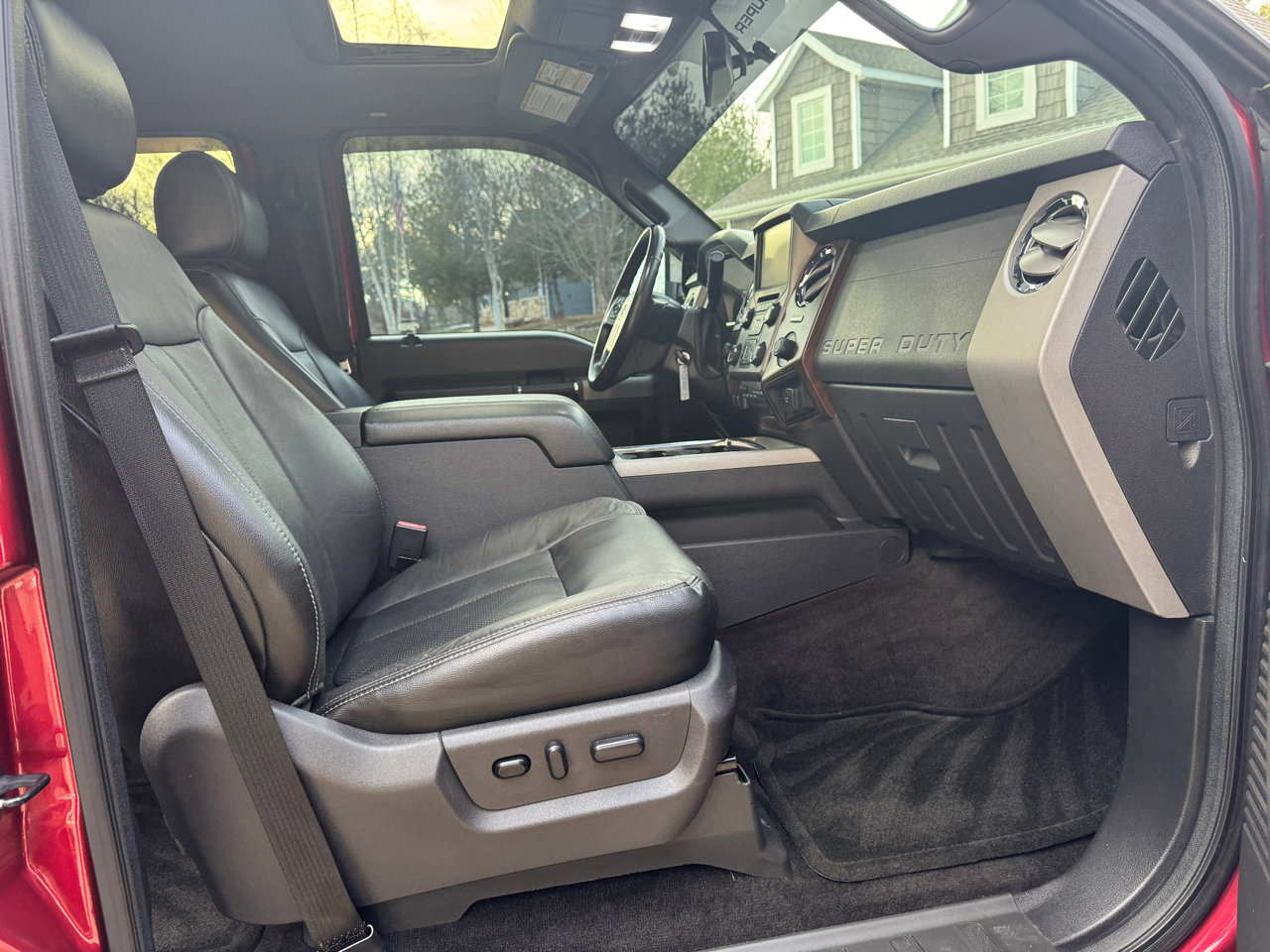 Used 2015 Ford F350 XLT w/ XLT Premium Package image 21