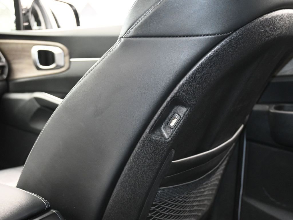 Used 2023 Kia Sorento X-Line EX image 36