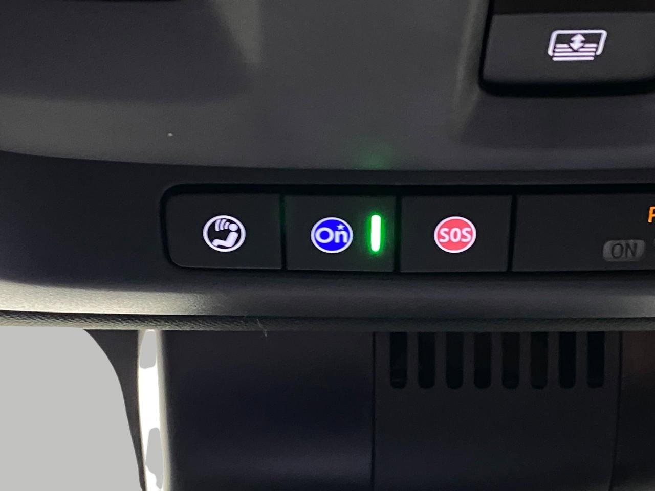 Used 2025 GMC Yukon XL Denali w/ Sun & Power Step Package image 30