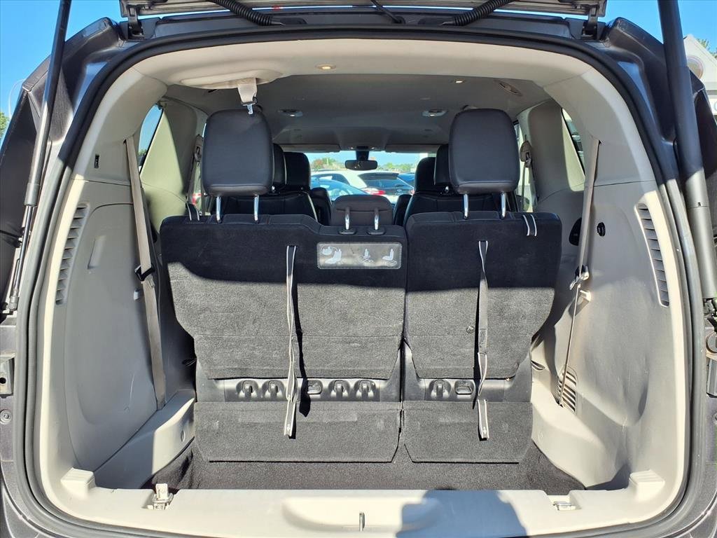 Used 2020 Chrysler Pacifica Touring-L Plus image 21