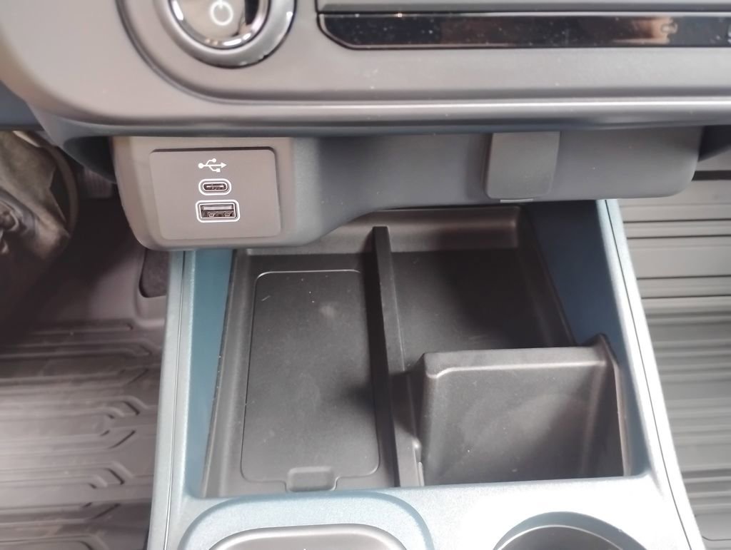 New 2025 Ford Maverick XL image 24