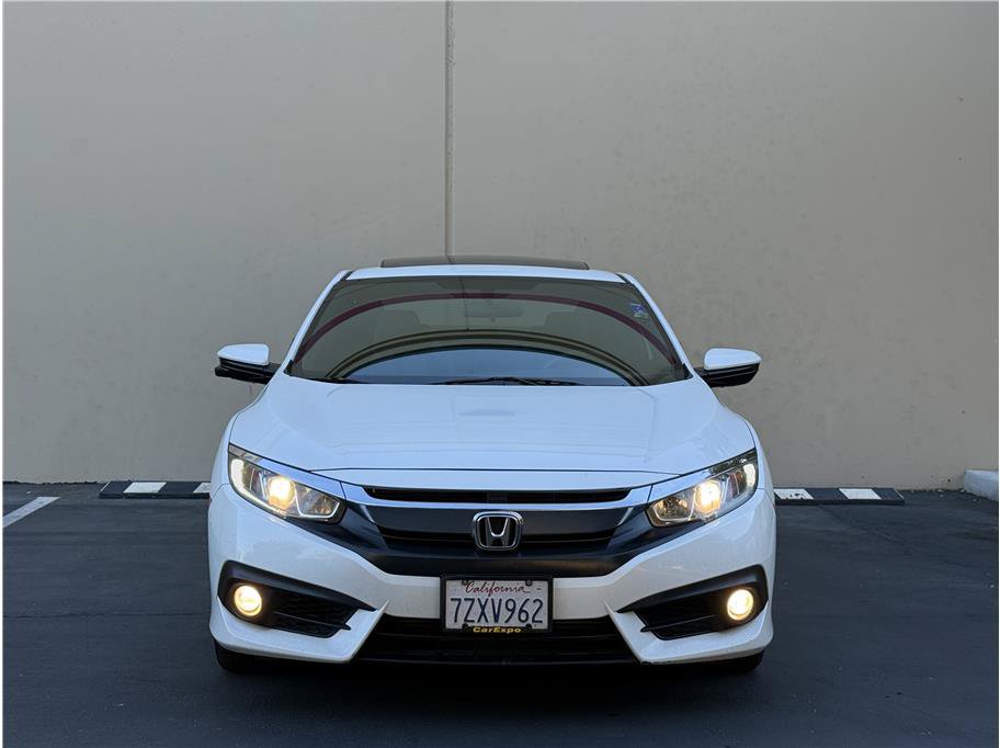 Used 2017 Honda Civic EX-T image 2