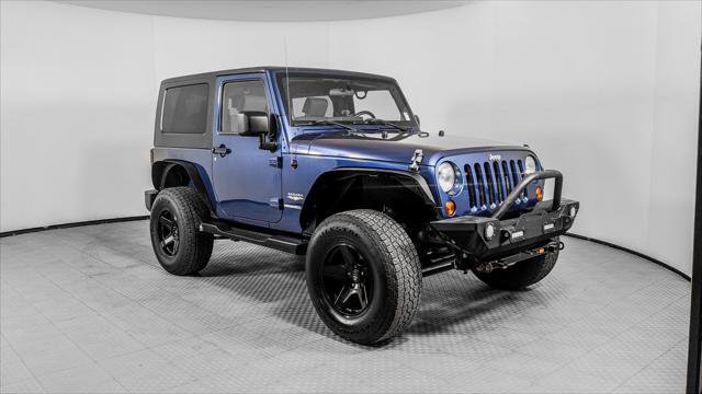 Used 2010 Jeep Wrangler Sahara w/ Dual Top Group AWD/4WD image 11