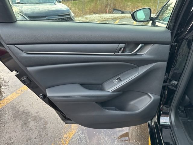 Used 2022 Honda Accord Sport Special Edition image 17