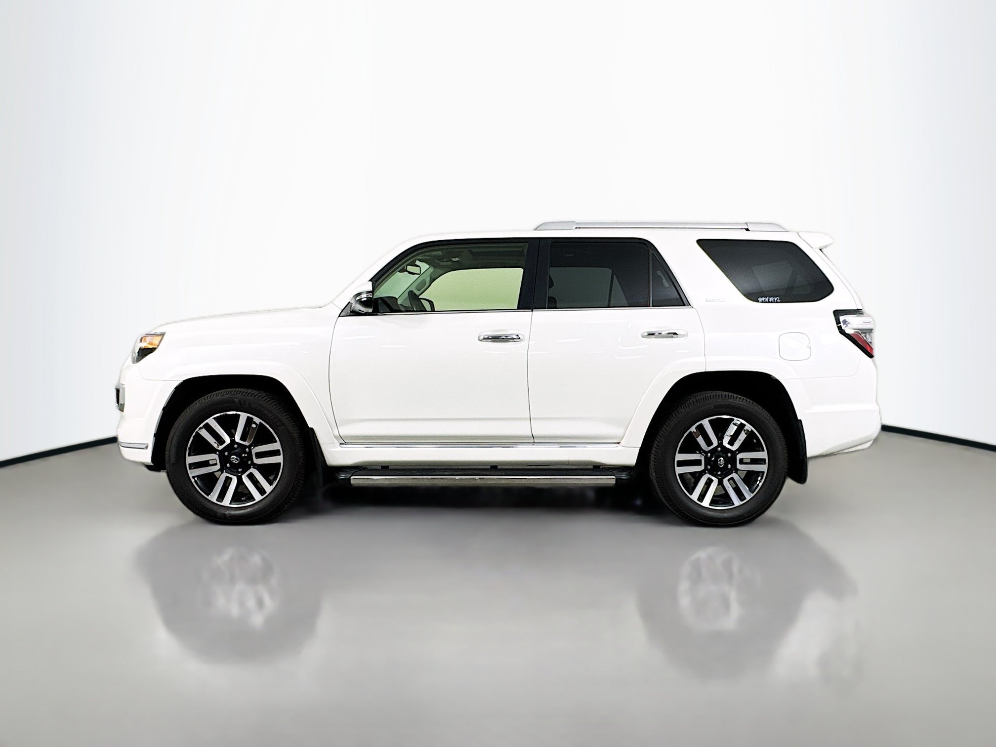 Certified 2021 Toyota 4Runner Limited AWD/4WD image 4