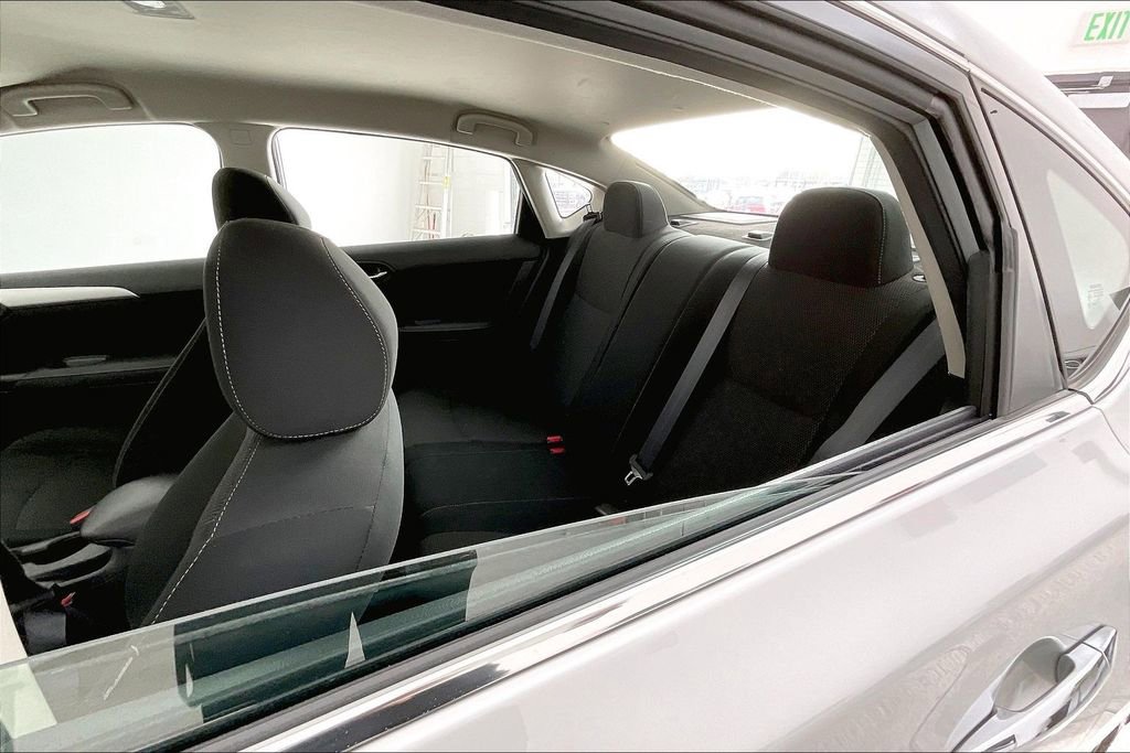 Used 2019 Nissan Sentra S image 34