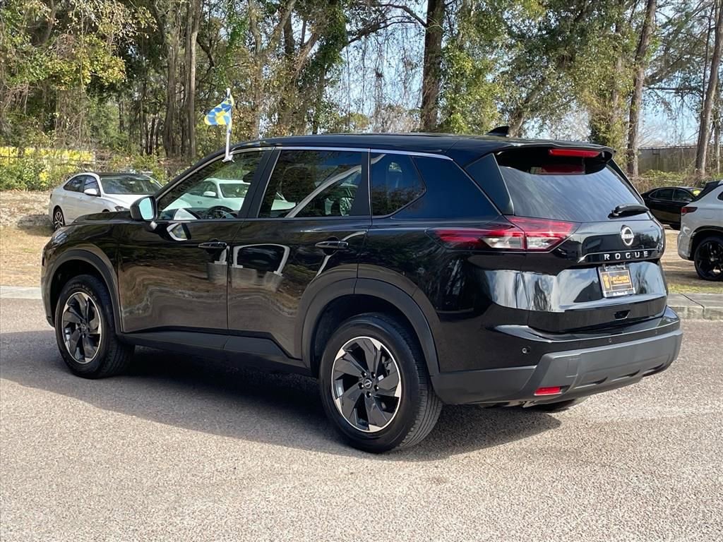 Used 2025 Nissan Rogue SV image 27