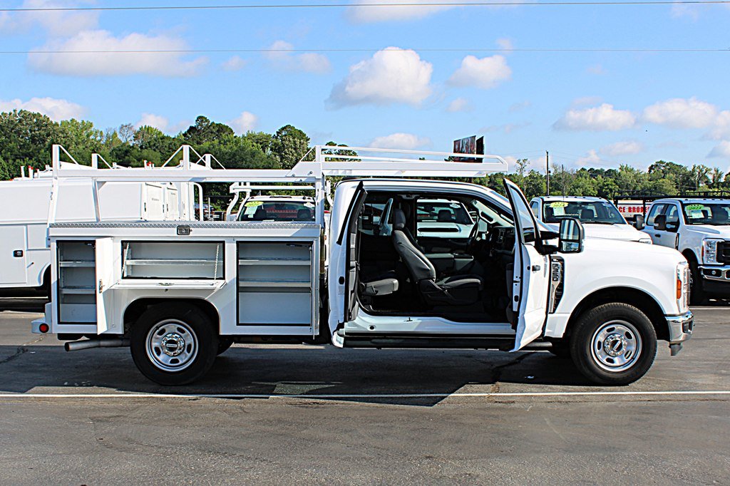 Used 2024 Ford F350 XL w/ XL Chrome Package RWD image 10
