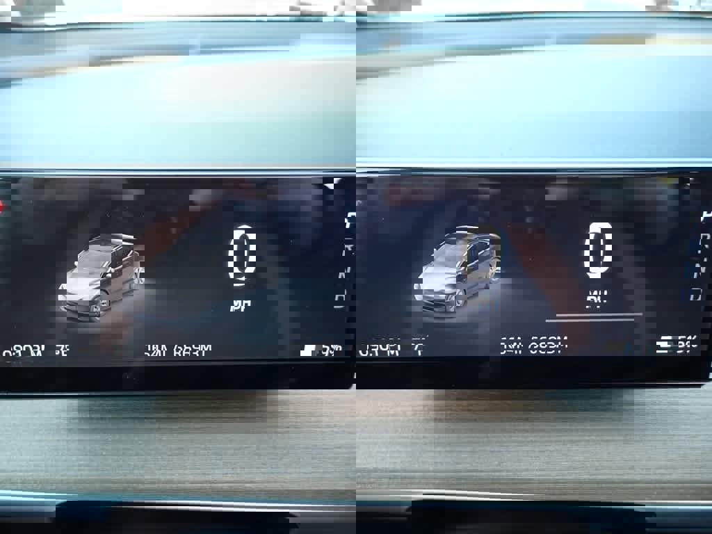 Used 2024 Tesla Model Y Long Range image 29