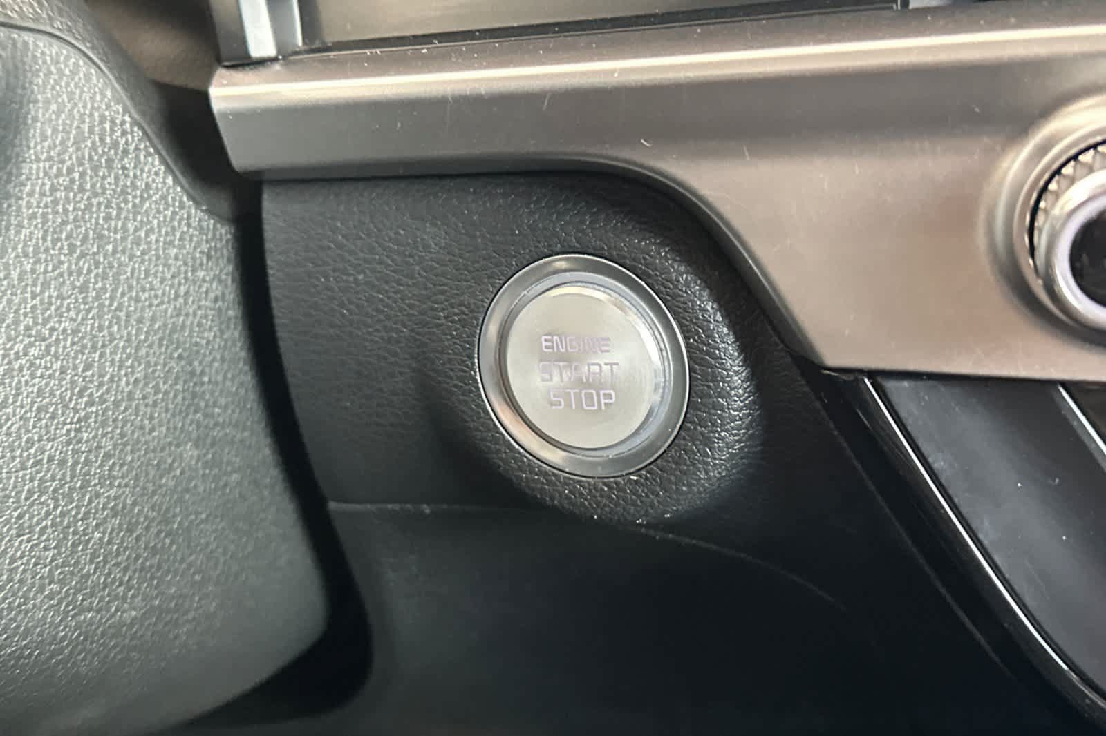 Used 2024 Kia Telluride S AWD/4WD image 25
