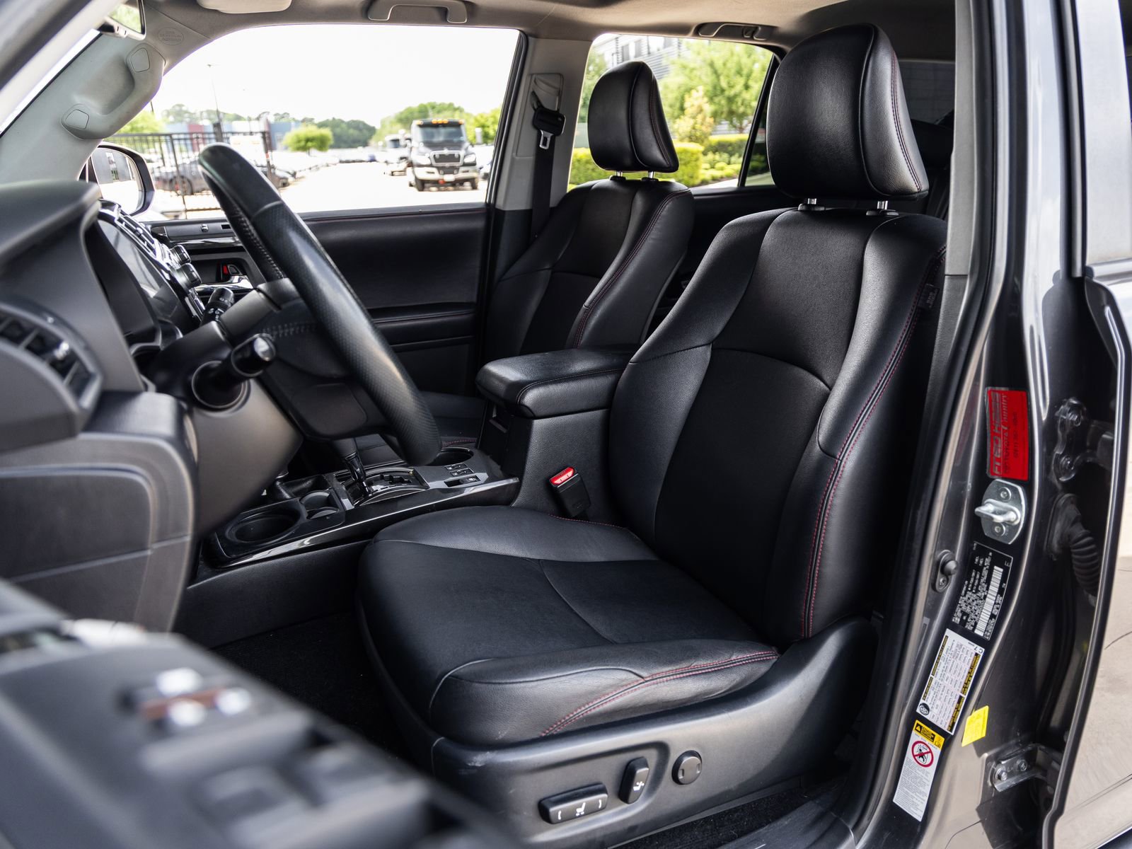 Used 2016 Toyota 4Runner Trail Premium AWD/4WD image 25