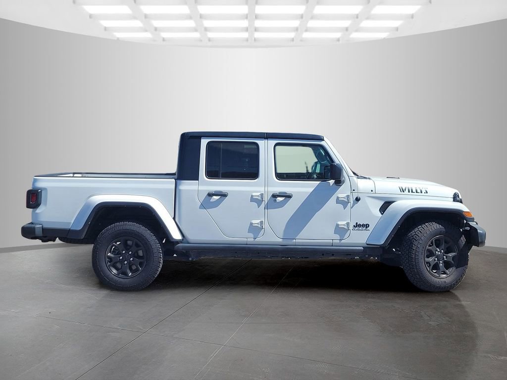 Used 2022 Jeep Gladiator Sport AWD/4WD image 3