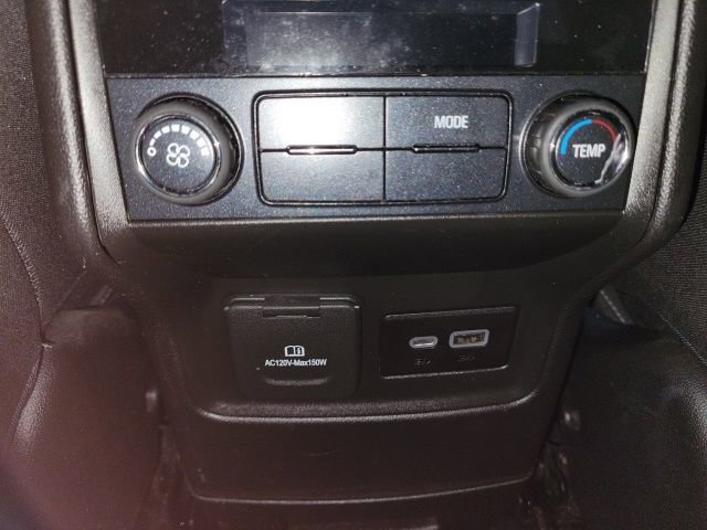 Used 2023 GMC Acadia SLE image 35