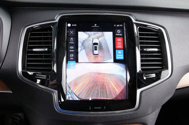 Certified 2025 Volvo XC90 B6 Plus w/ Protection Package Premier AWD/4WD image 15