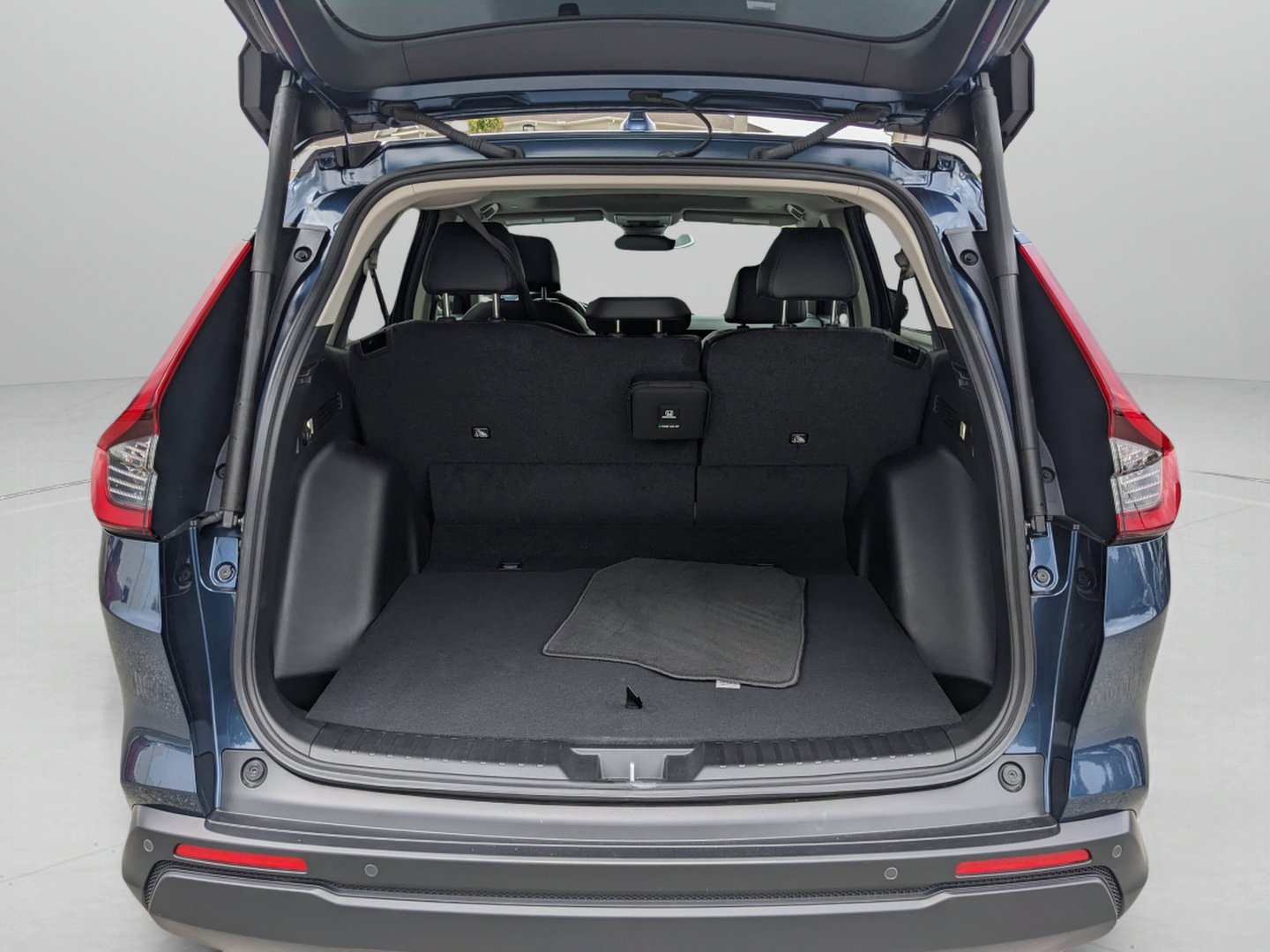 Used 2025 Honda CR-V EX-L image 11