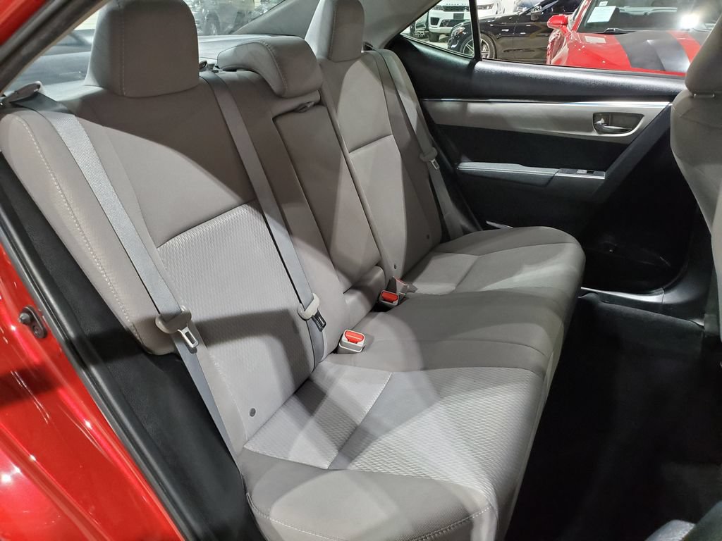 Used 2016 Toyota Corolla LE FWD image 18
