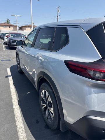 Certified 2023 Nissan Rogue SV FWD image 3