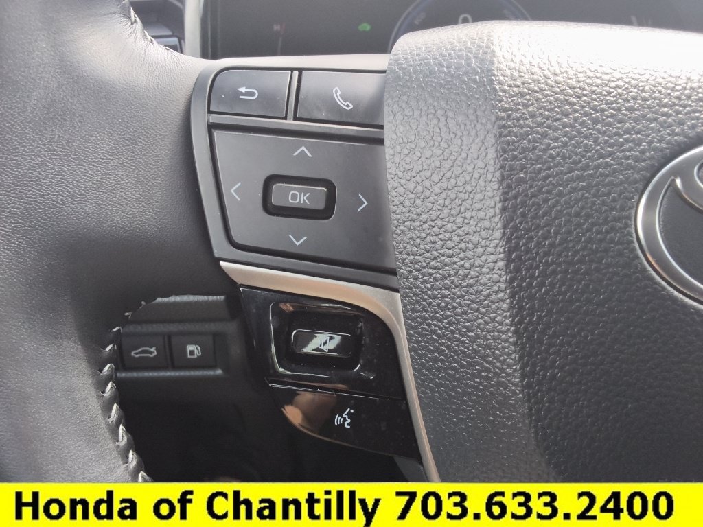 Used 2026 Toyota Camry SE FWD image 16