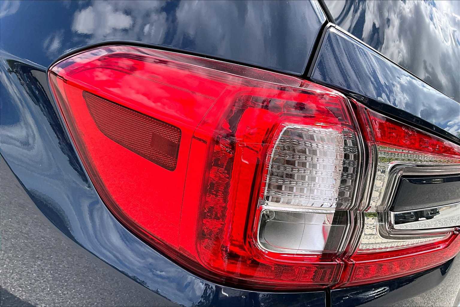 New 2025 Subaru Ascent Limited image 14