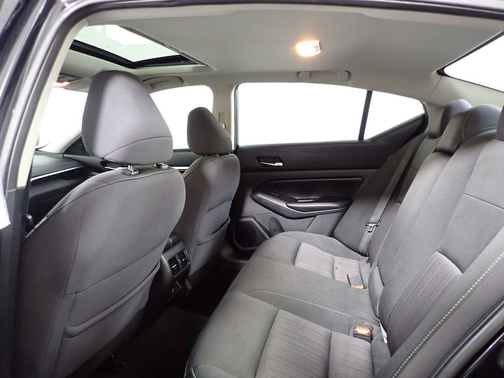 Used 2019 Nissan Altima 2.5 SV image 29