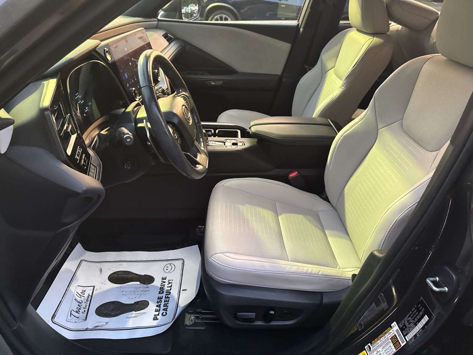 Used 2024 Lexus TX 350 AWD w/ Captains Chair Package image 10