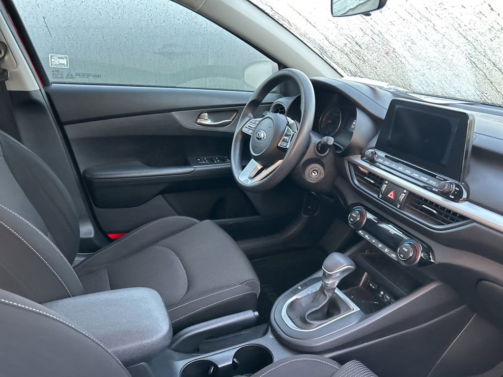 Used 2019 Kia Forte LXS FWD image 8