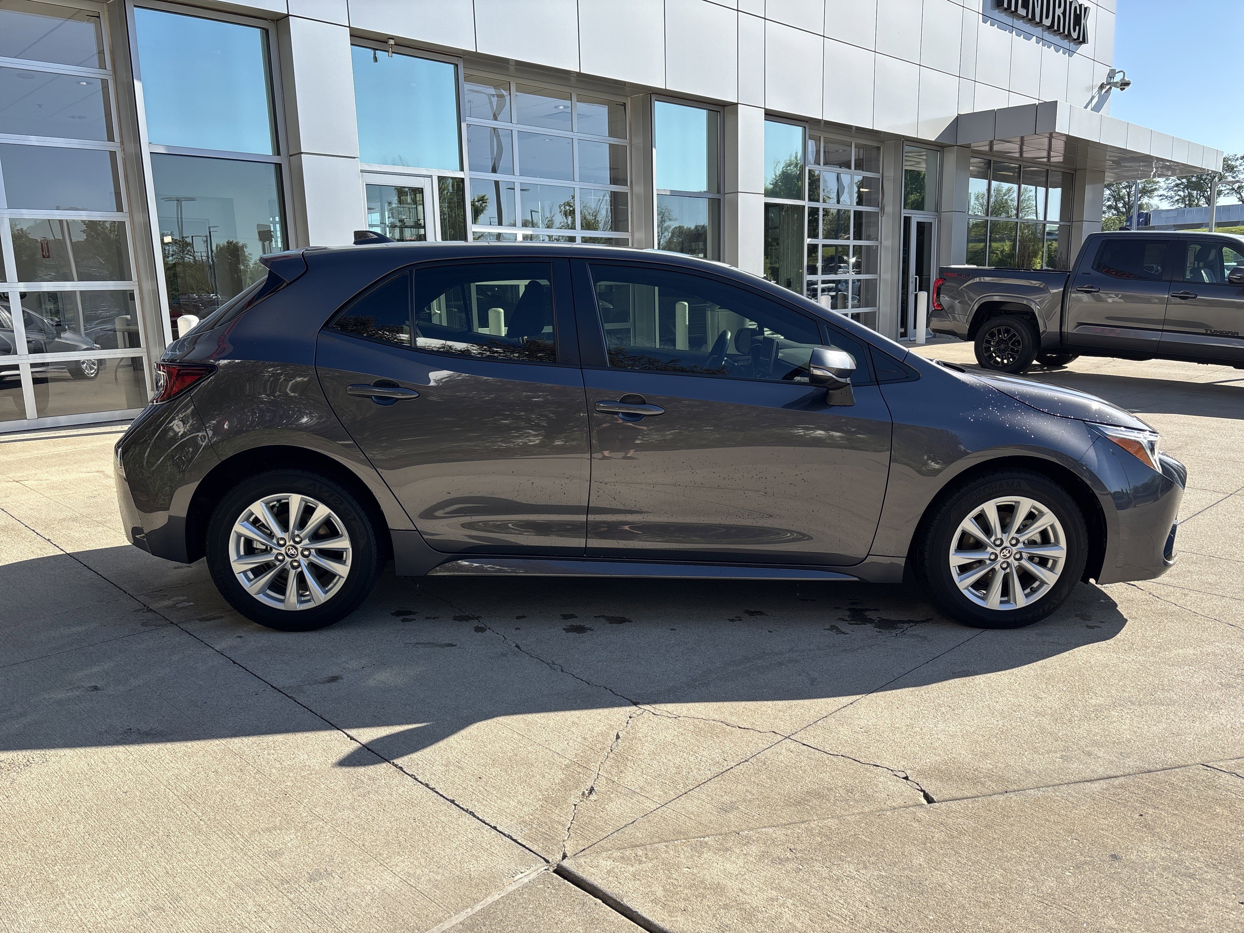 Used 2024 Toyota Corolla SE FWD image 29