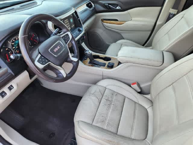 Used 2017 GMC Acadia Denali w/ Technology Package FWD image 2