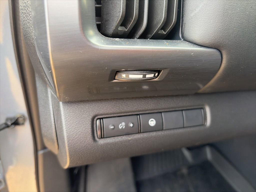 Used 2024 Nissan Pathfinder Rock Creek image 12