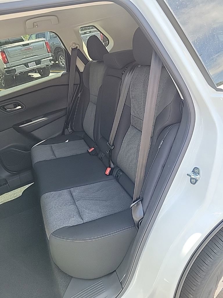 New 2026 Nissan Rogue SV image 17