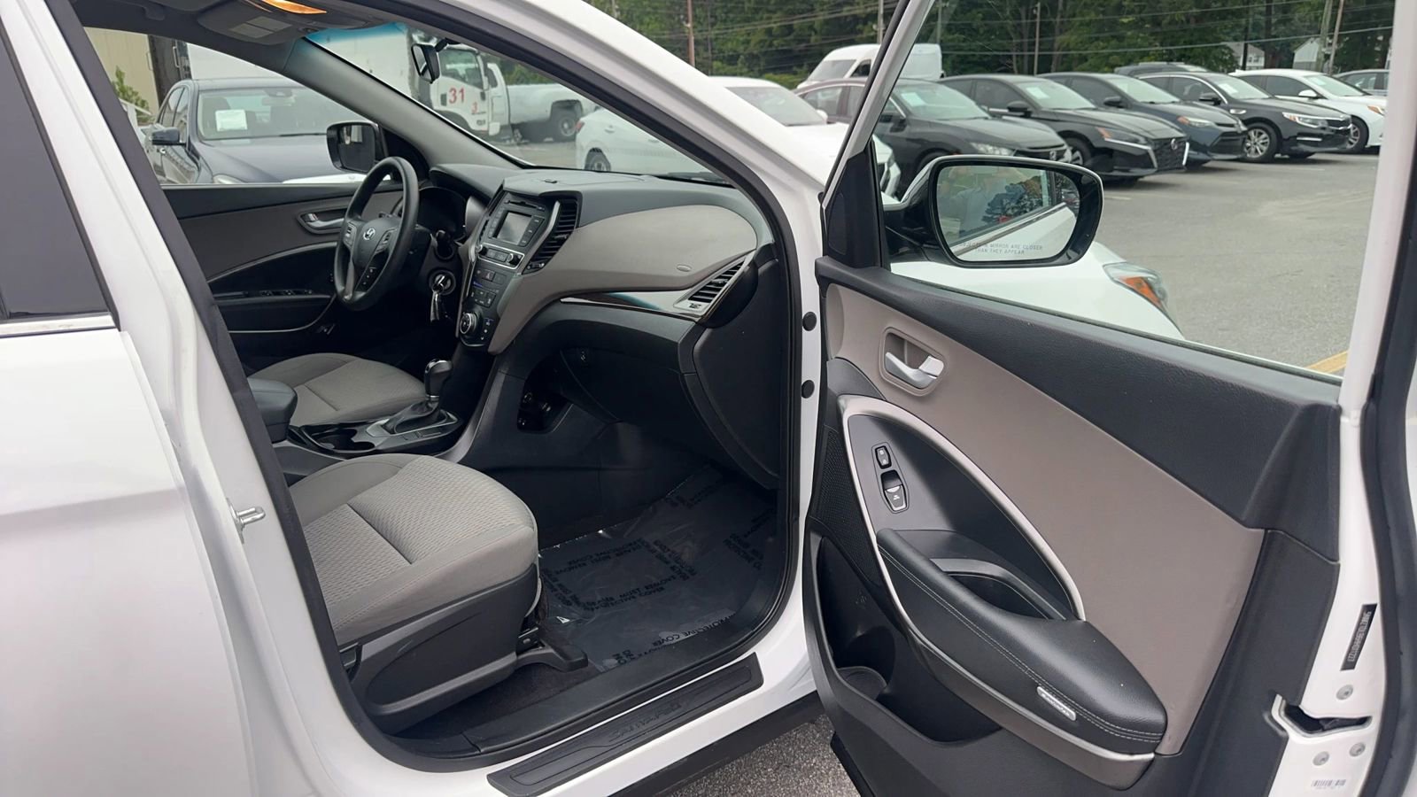 Used 2017 Hyundai Santa Fe Sport AWD/4WD image 17