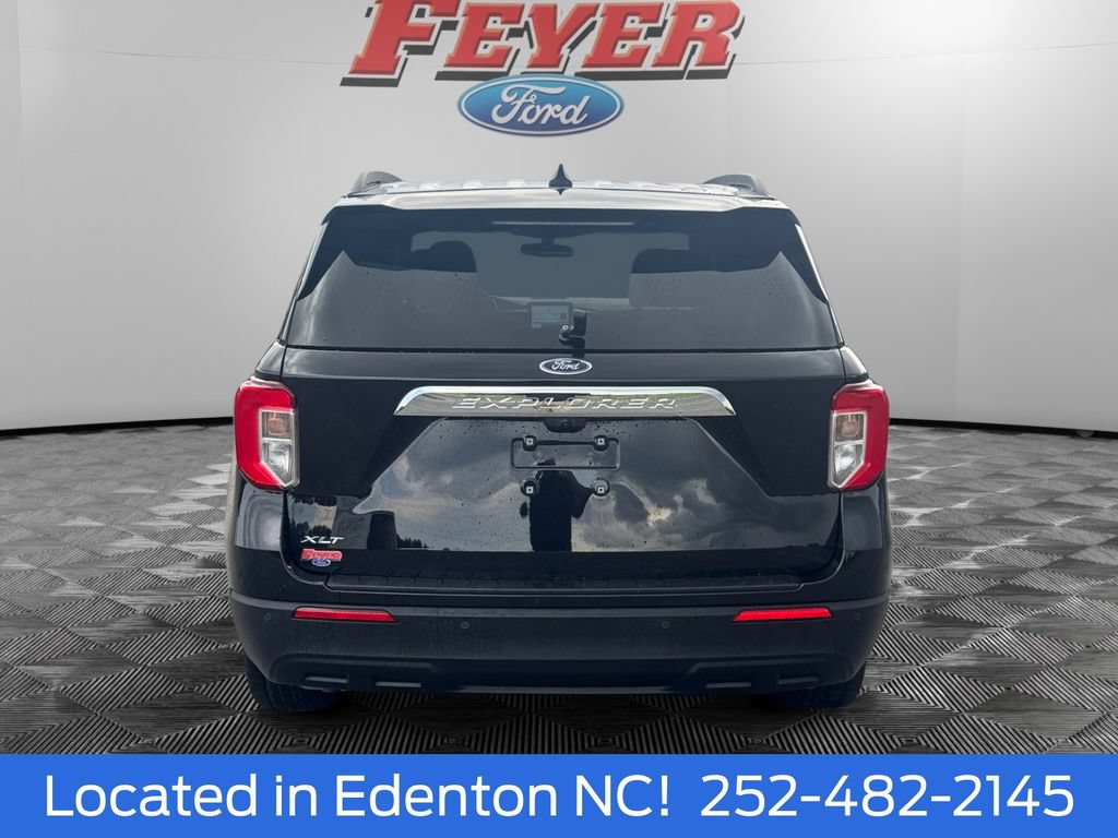Certified 2024 Ford Explorer XLT RWD image 5