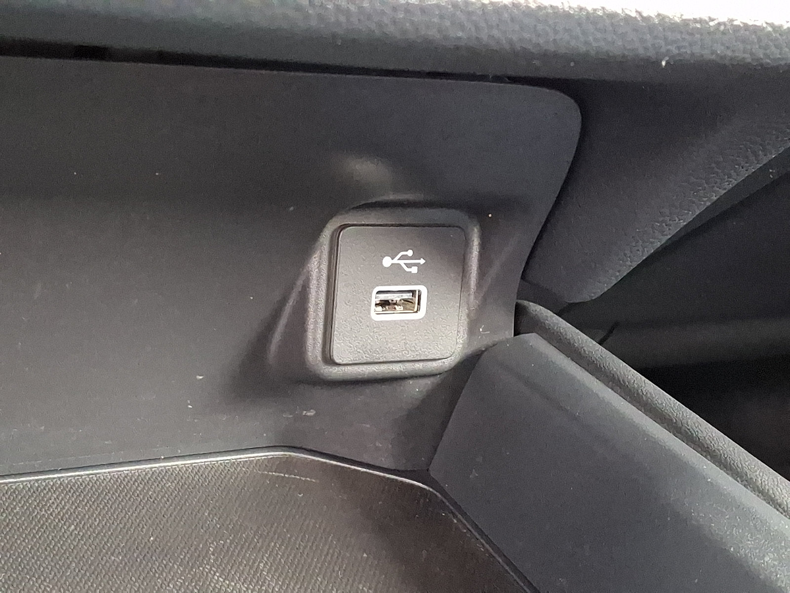 Used 2025 Honda HR-V Sport image 23