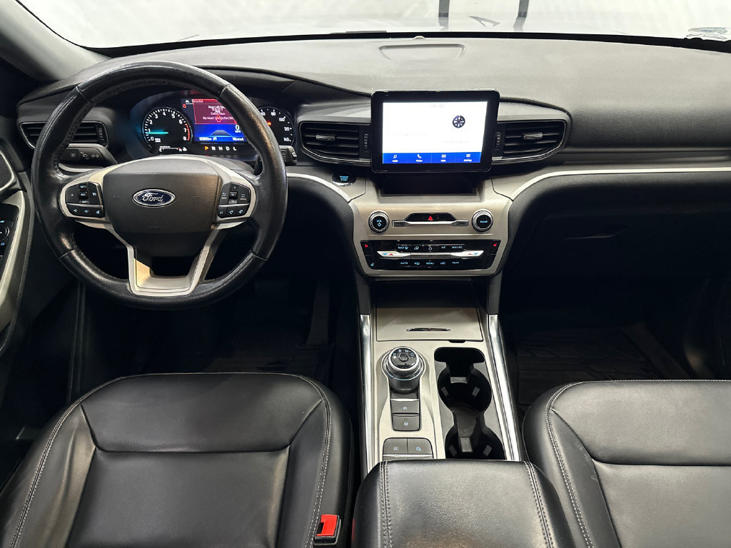 Used 2022 Ford Explorer XLT w/ Equipment Group 202A RWD image 22