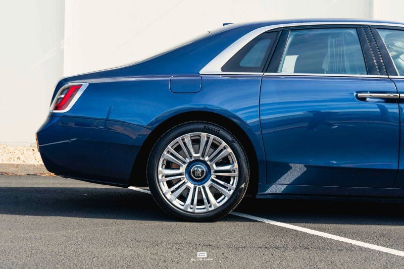 Used 2023 Rolls-Royce Ghost w/ Ghost Package image 6
