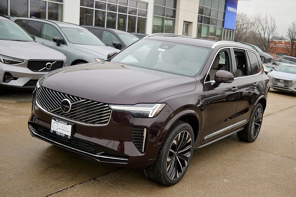 New 2026 Volvo XC90 T8 Ultra w/ Protection Package image 6