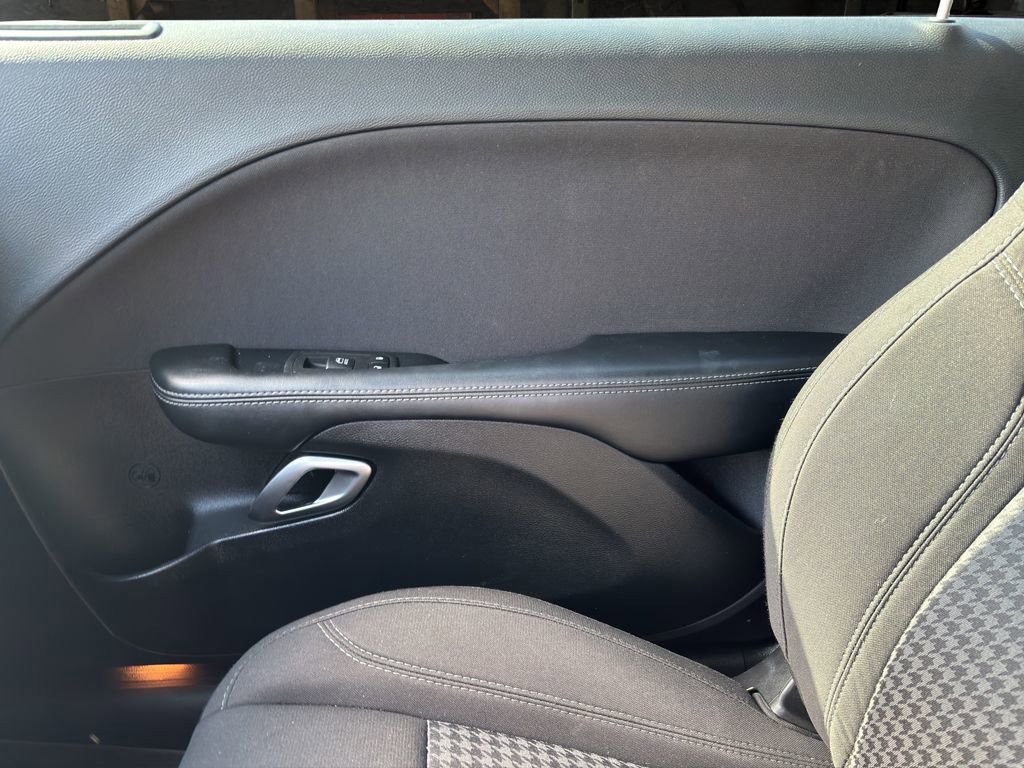 Used 2019 Dodge Challenger SXT RWD image 11