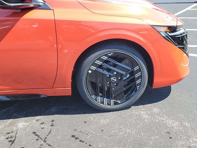 New 2026 Nissan Sentra SR w/ SR All Weather Package FWD image 9